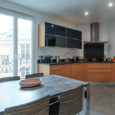 Parisian Refinement And Comfort - Central Location * Paris